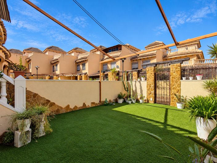 Image No.3-4 Bed Townhouse for sale