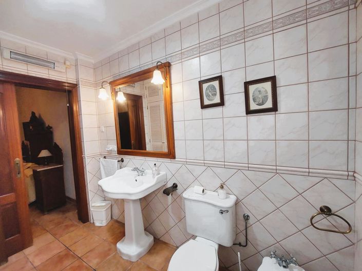 Image No.23-3 Bed House for sale
