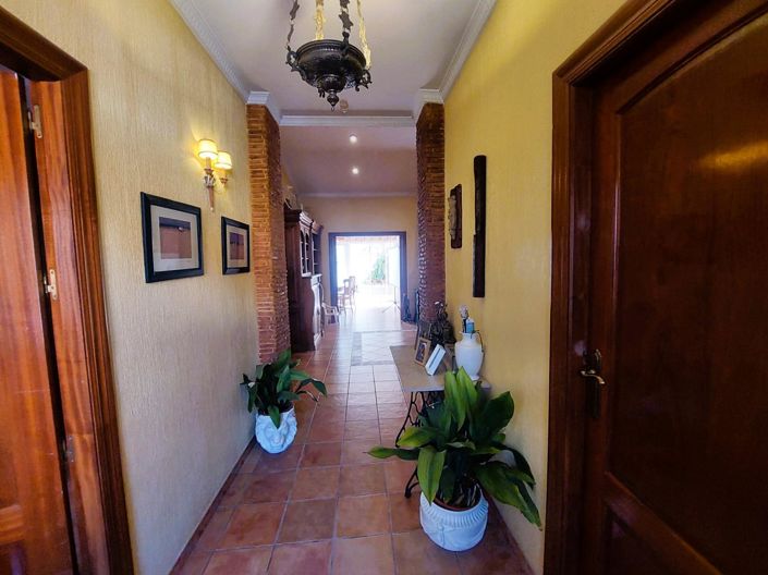 Image No.26-3 Bed House for sale
