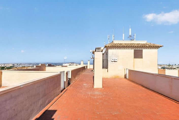 Image No.14-2 Bed Apartment for sale