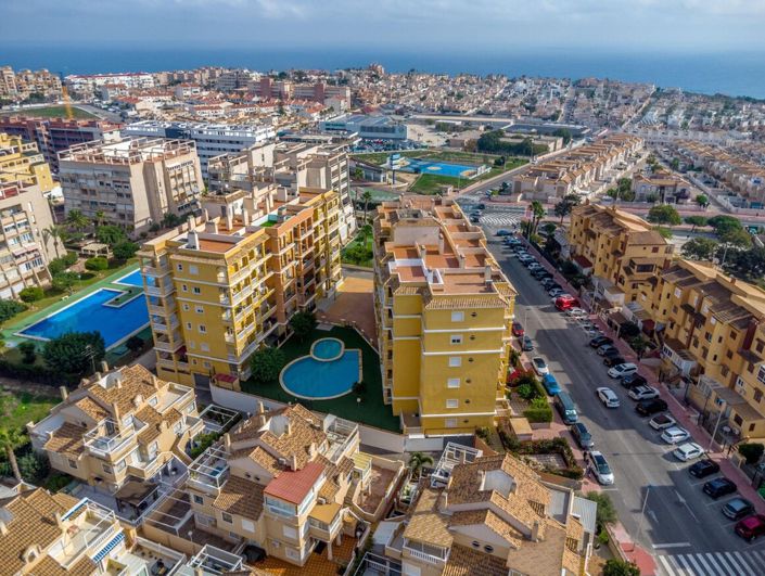 Image No.17-2 Bed Apartment for sale