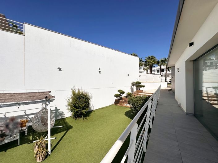 Image No.34-5 Bed Villa for sale