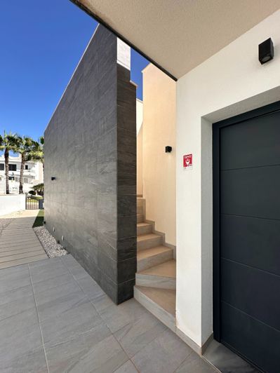 Image No.40-5 Bed Villa for sale