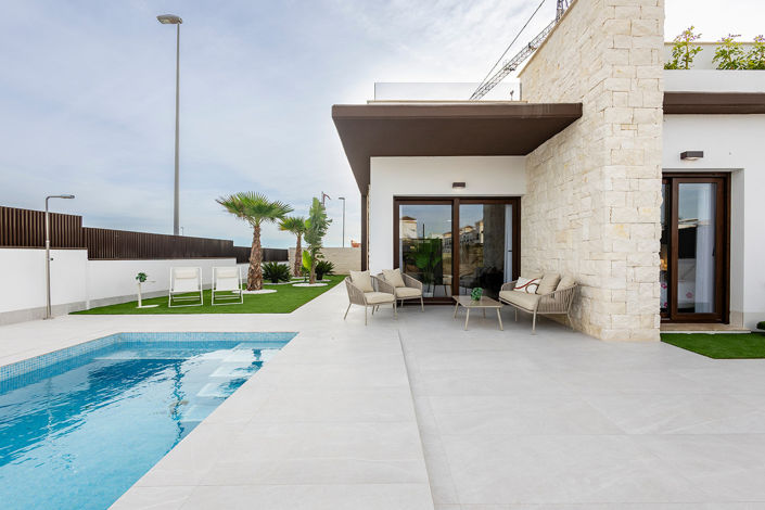 Image No.20-2 Bed Villa for sale
