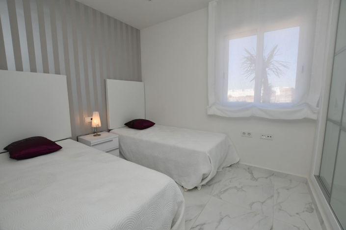 Image No.10-2 Bed Villa for sale
