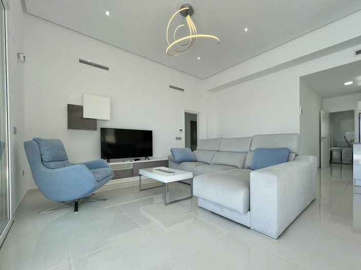 Image No.4-3 Bed Villa for sale