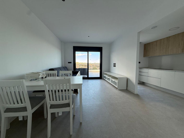 Image No.19-2 Bed Apartment for sale