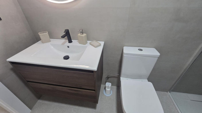 Image No.26-2 Bed Apartment for sale