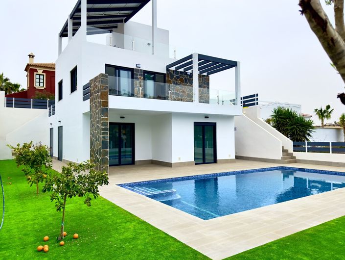 Image No.17-3 Bed Villa for sale