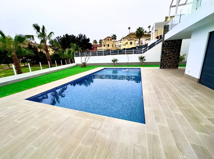 Image No.35-3 Bed Villa for sale
