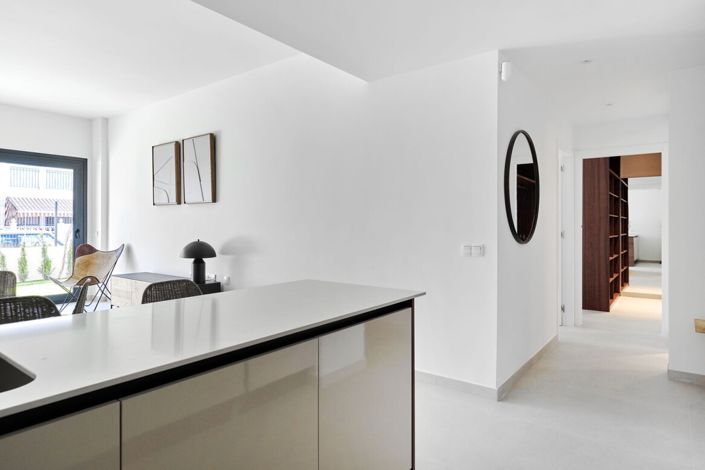 Image No.18-2 Bed Apartment for sale