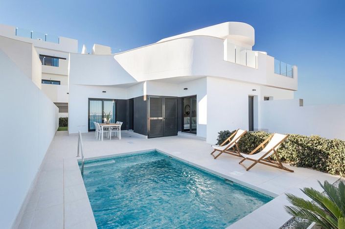 Image No.21-3 Bed Villa for sale