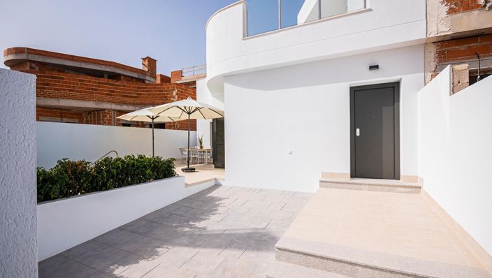 Image No.22-3 Bed Villa for sale