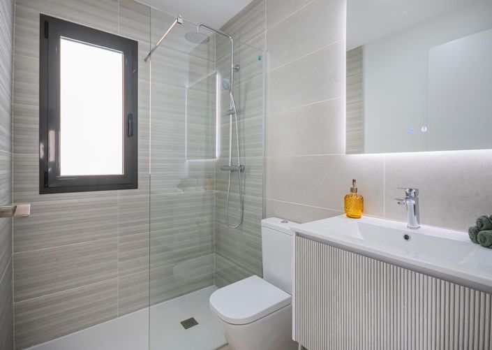 Image No.40-3 Bed Villa for sale