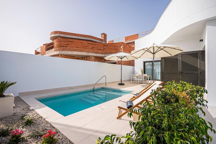 Image No.47-3 Bed Villa for sale