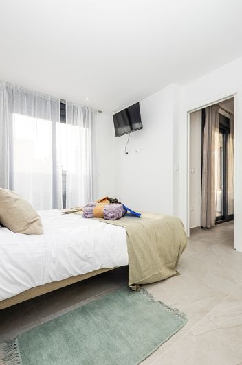 Image No.43-2 Bed Apartment for sale