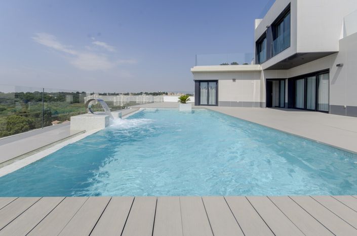Image No.2-6 Bed Villa for sale