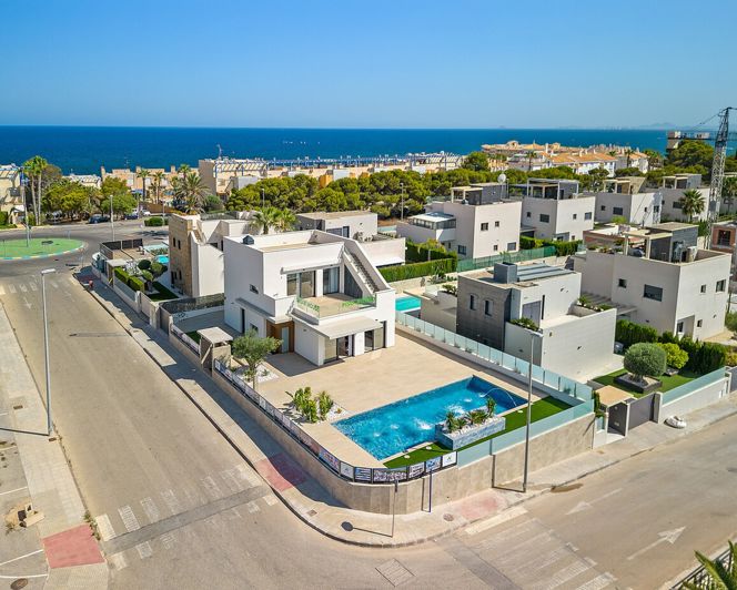 Image No.50-6 Bed Villa for sale