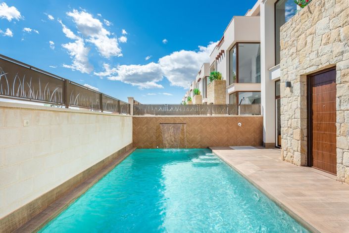 Image No.37-3 Bed Villa for sale