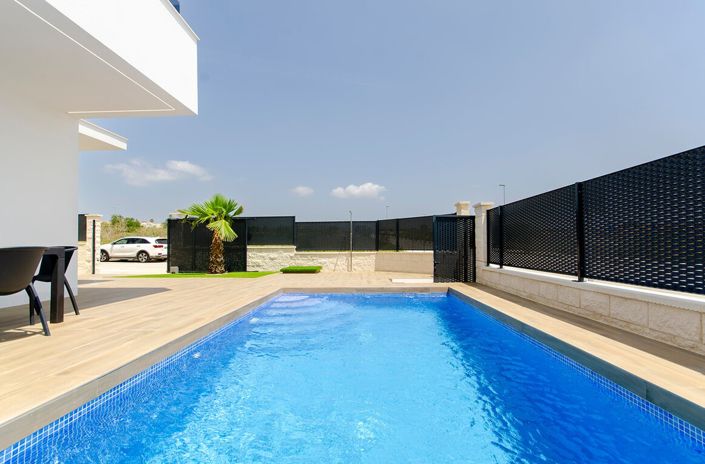Image No.10-3 Bed Villa for sale