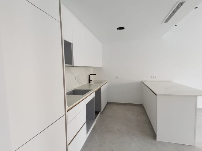 Image No.30-3 Bed Apartment for sale