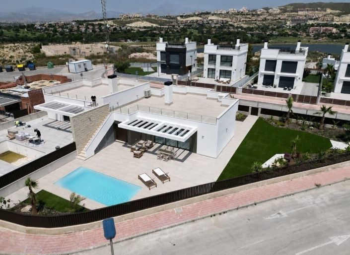 Image No.23-3 Bed Villa for sale