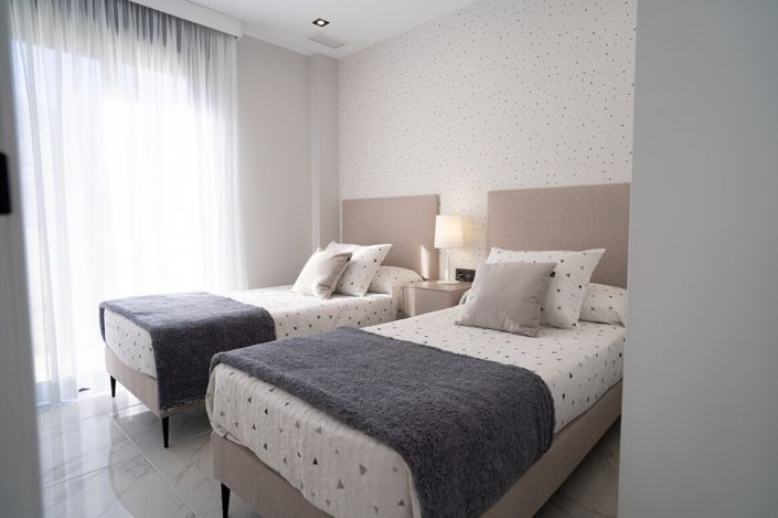 Image No.40-2 Bed Apartment for sale