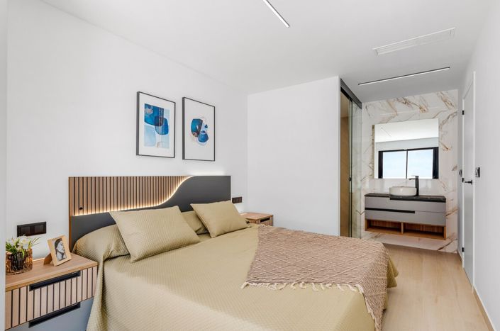 Image No.12-3 Bed Apartment for sale