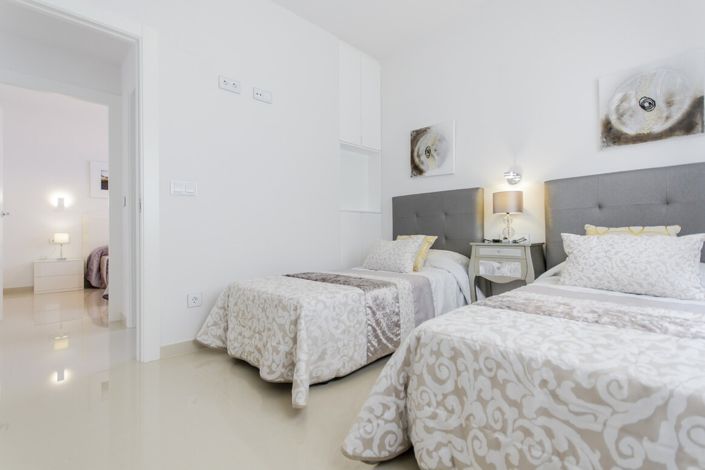 Image No.35-3 Bed Villa for sale