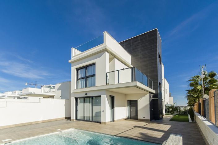 Image No.49-3 Bed Villa for sale