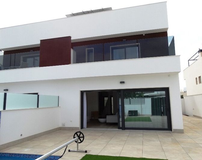 Image No.31-3 Bed Villa for sale