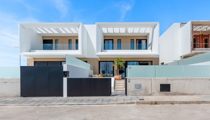 Image No.12-3 Bed Villa for sale