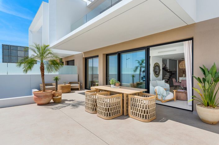 Image No.19-3 Bed Villa for sale