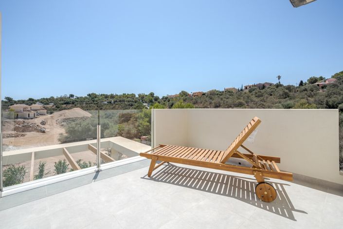 Image No.7-4 Bed Villa for sale