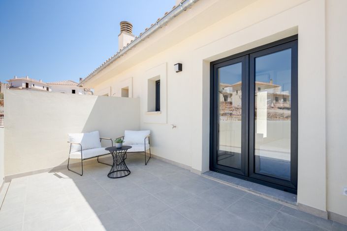 Image No.8-4 Bed Villa for sale
