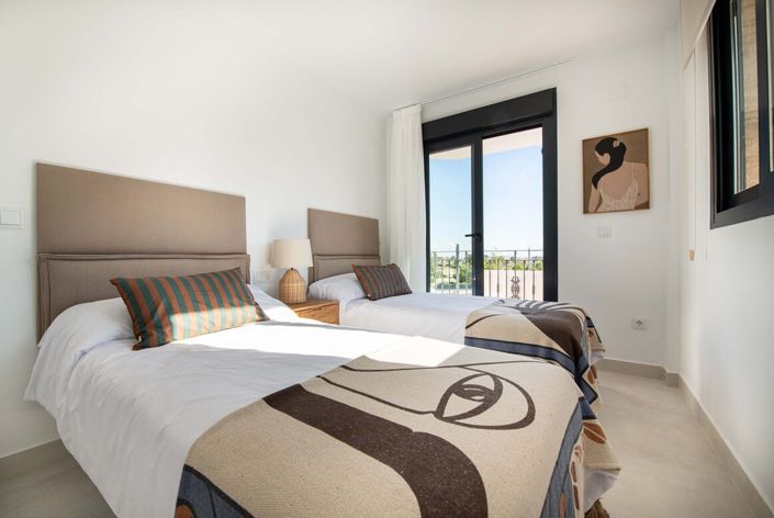 Image No.4-3 Bed Villa for sale