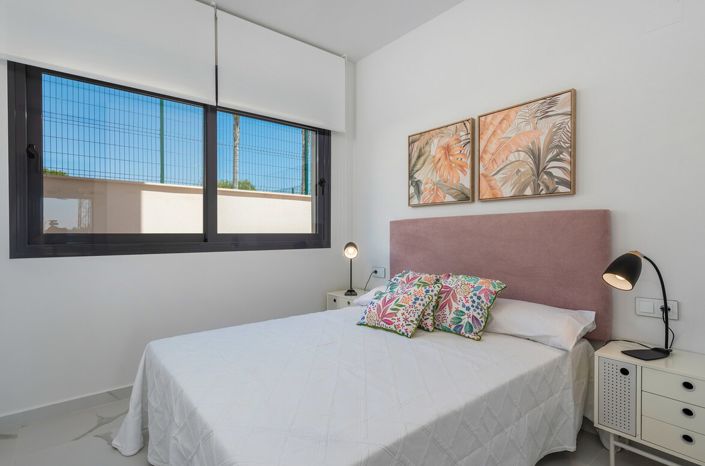 Image No.37-2 Bed Villa for sale