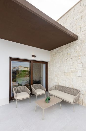 Image No.10-2 Bed Villa for sale