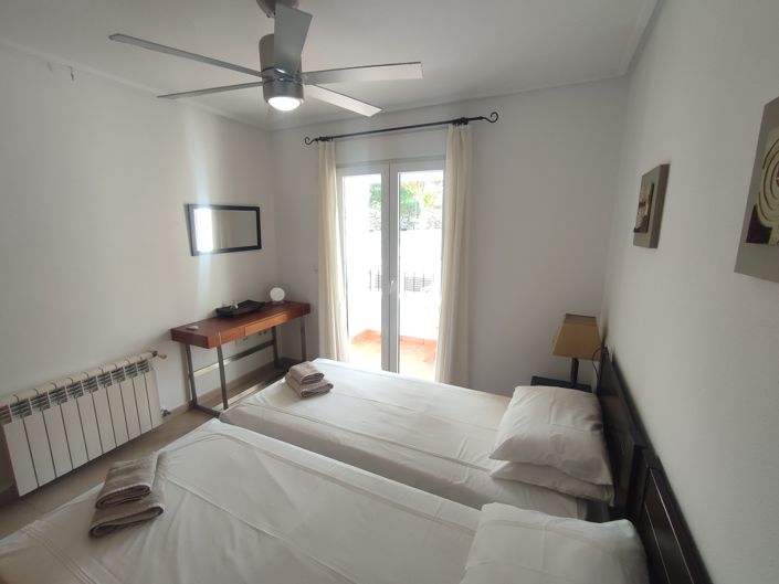 Image No.23-2 Bed Apartment for sale