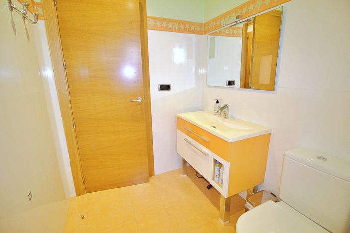 Image No.38-4 Bed Villa for sale