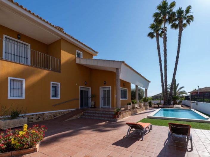 Image No.18-5 Bed Villa for sale