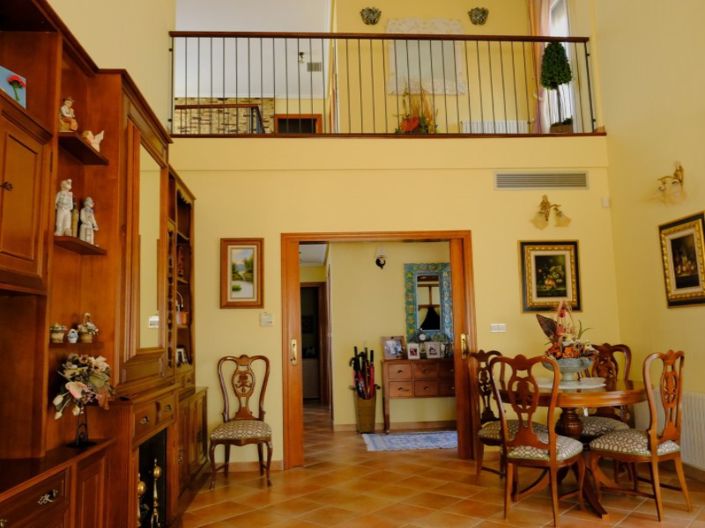 Image No.26-5 Bed Villa for sale