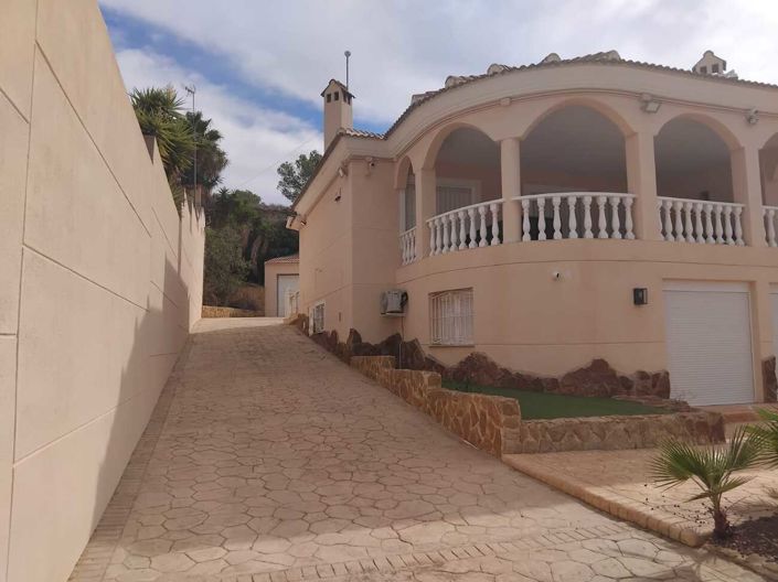 Image No.40-5 Bed Villa for sale