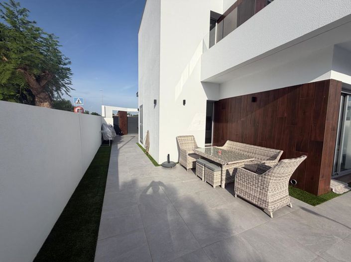 Image No.32-3 Bed Villa for sale