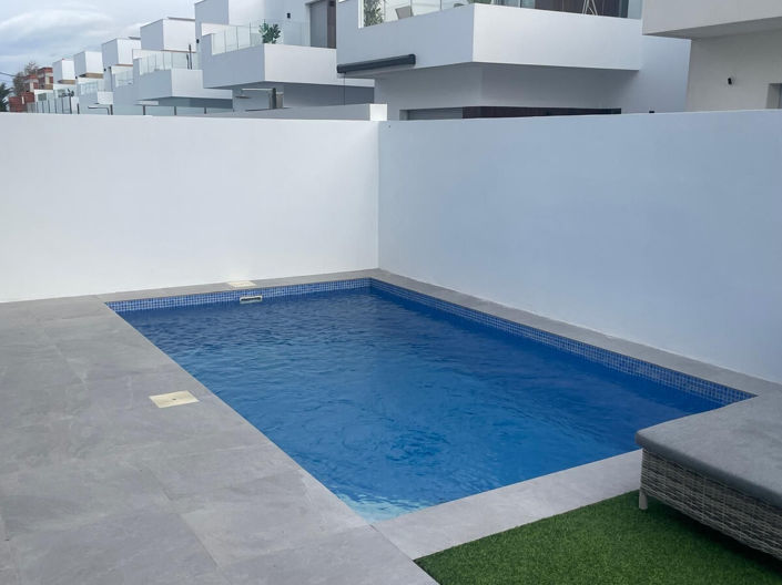 Image No.8-3 Bed Villa for sale