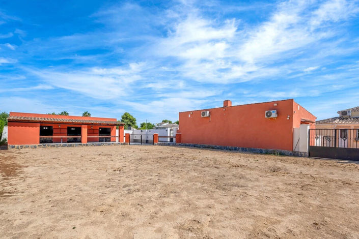 Image No.15-6 Bed Villa for sale