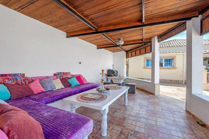 Image No.9-6 Bed Villa for sale