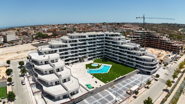 Image No.43-2 Bed Property for sale