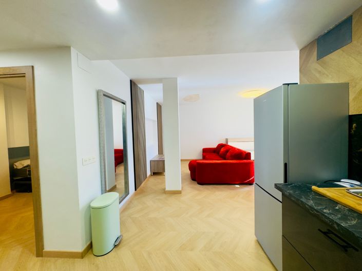 Image No.8-3 Bed Property for sale