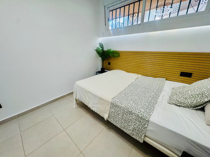 Image No.23-3 Bed Property for sale